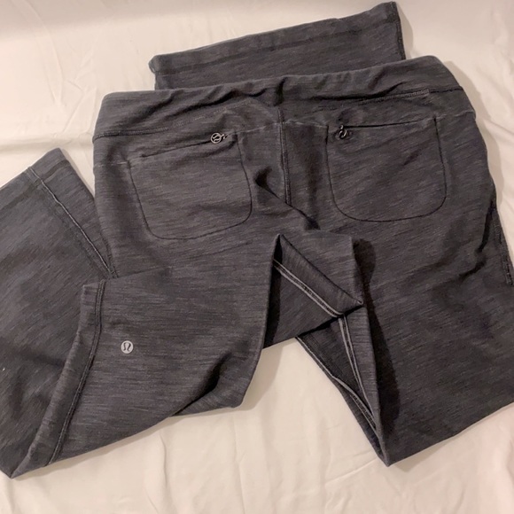 Lululemon black flare leggings size 12 - Picture 3 of 4